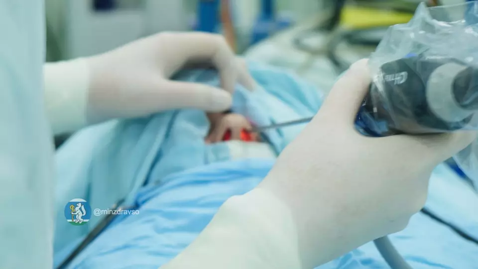 Свердловские онкологи впервые через нос удалили опухоль у молодой пациентки