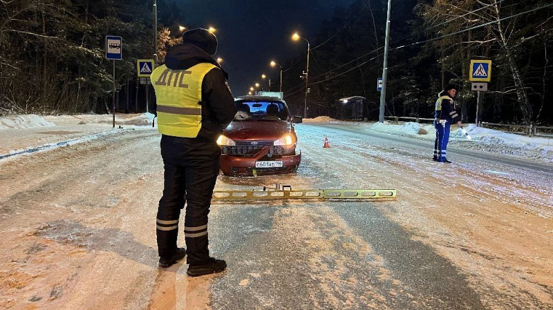 Женщина попала под колёса «Лады» на пешеходном переходе в Каменске-Уральском