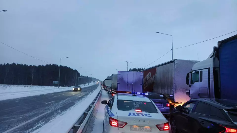 Два ДТП на трассе Пермь-Екатеринбург: движение затруднено