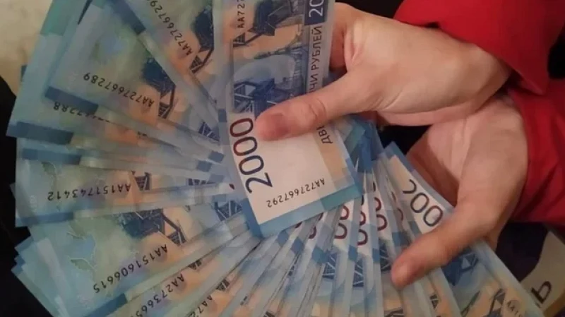 Российские семьи лишаются детских выплат из-за формального роста доходов