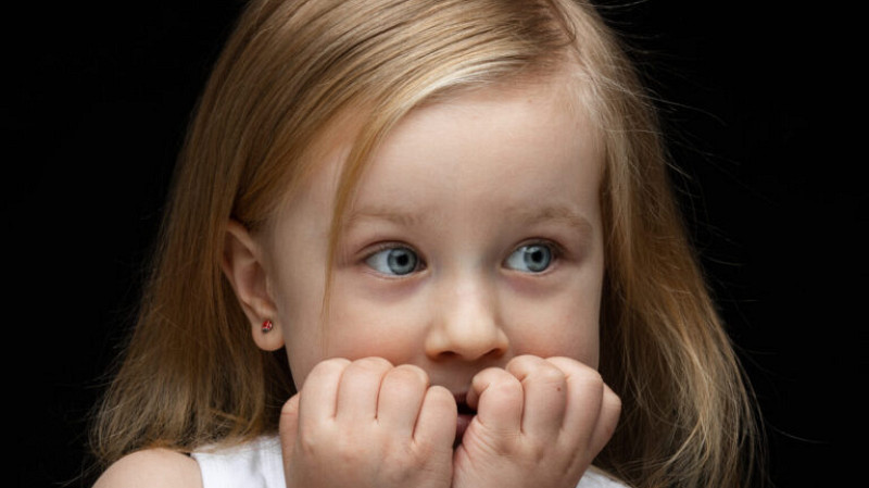 Плевали в еду и оскорбляли: школьница подверглась жёсткой травле в Новосибирске