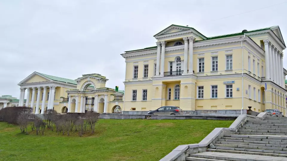 Детские секции из усадьбы Харитоновых-Расторгуевых перенесут в бывшее здание Октябрьской администрации