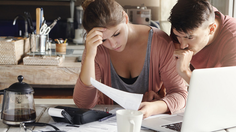 Праздник в долг: почему новогодние кредиты могут закончиться судом и банкротством