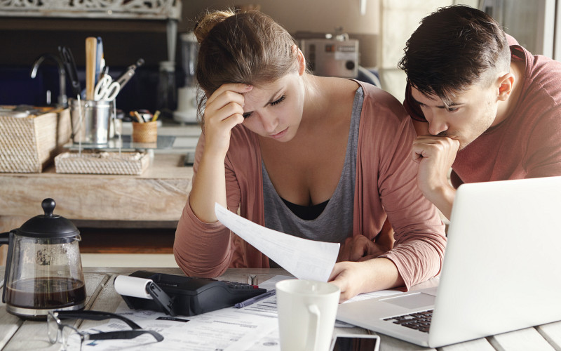 Праздник в долг: почему новогодние кредиты могут закончиться судом и банкротством