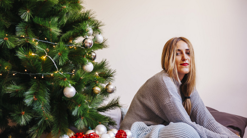 Врач опроверг фейк об «ёлочных клещах»