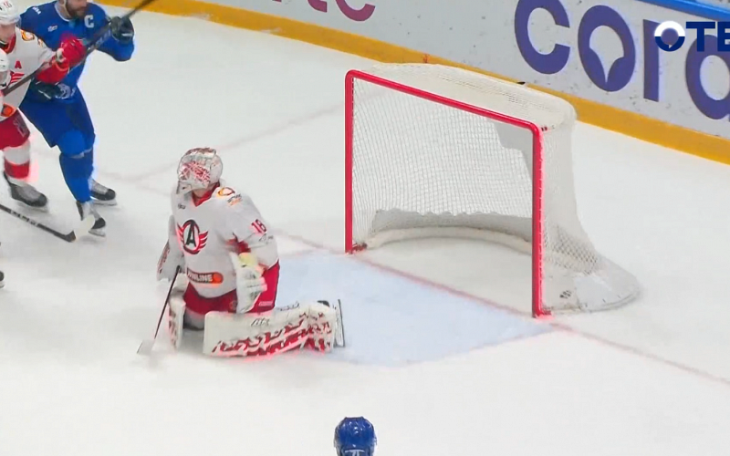 «Автомобилист» одержал победу над «Барысом» со счетом 4:1