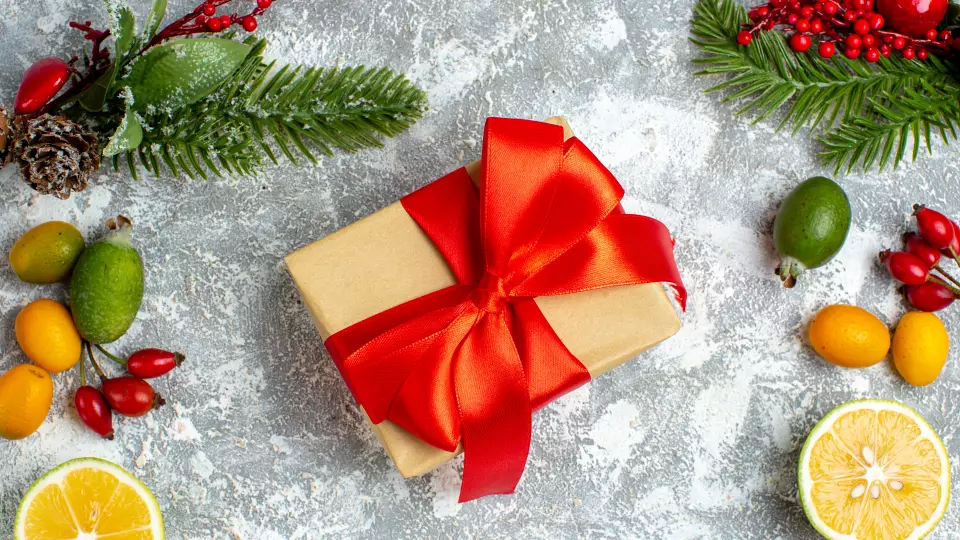 Назван топ подарков, которые бесят россиян