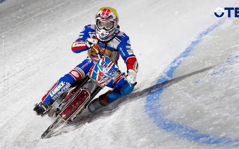 Дмитрий Хомицевич завоевал серебро в мотогонках на льду