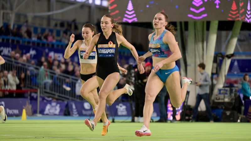 200 атлетов борются за медали на «Рождественских стартах»