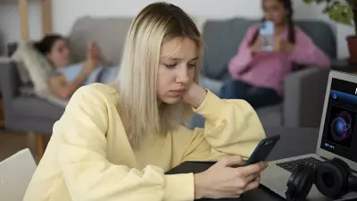 Как защитить себя от клеветы в соцсетях: инструкция от юриста