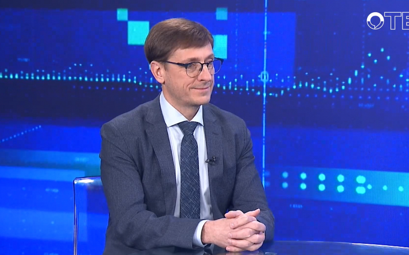 «Сейчас в стране самые благоприятные условия, чтобы создать семью и родить ребёнка»