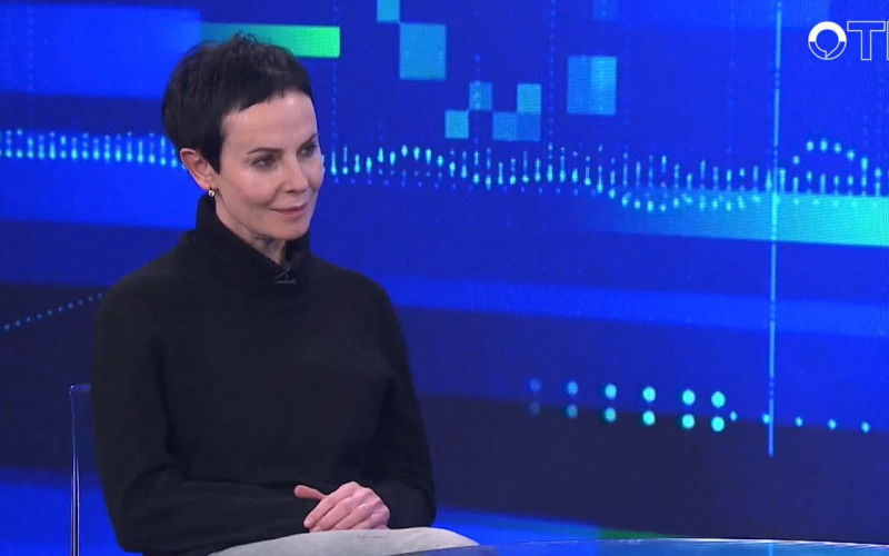 Артистов стали учить посредственно, а театральных «технарей» испортил ИИ