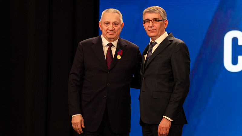 Председатель совета директоров ГК «Полипласт» награжден серебряной медалью «За особый вклад в развитие Тульской области»