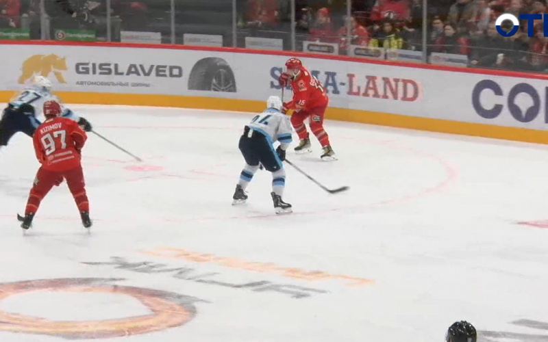 Автомобилист обыграл Сибирь 2:0 и продлил победную серию в КХЛ в Екатеринбурге