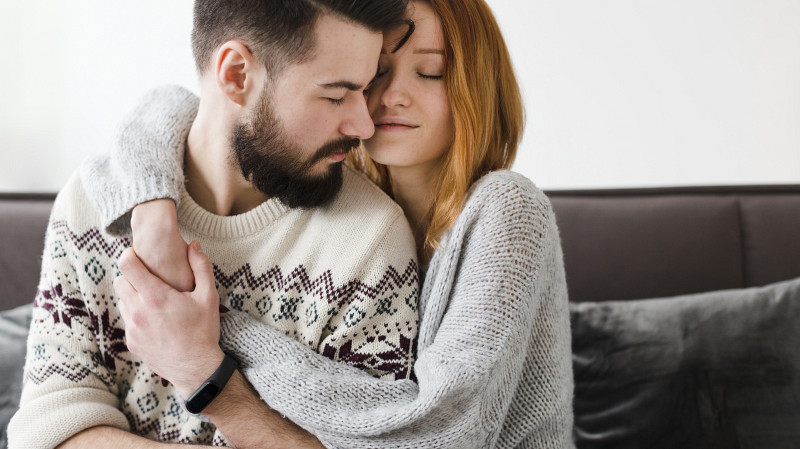 Что делать, если объятия не уменьшают стресс: советы психолога