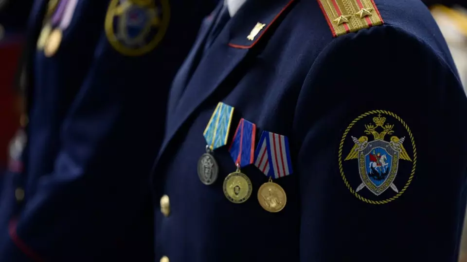 Денис Паслер поздравил сотрудников Следственного комитета с 15-летием ведомства