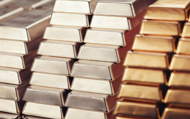 Биржевые цены на золото, серебро и платину обновили исторические максимумы