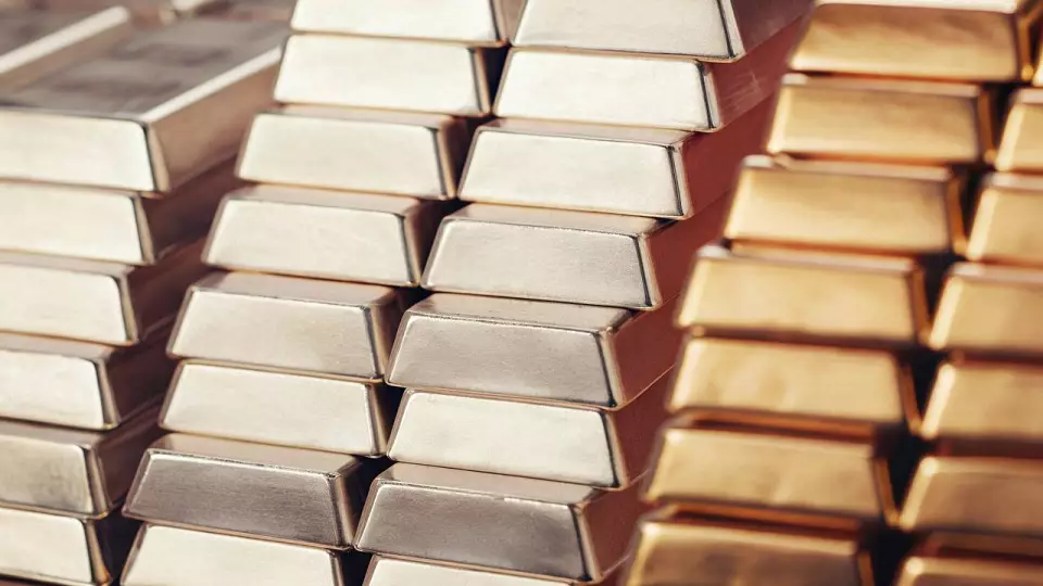 Биржевые цены на золото, серебро и платину обновили исторические максимумы