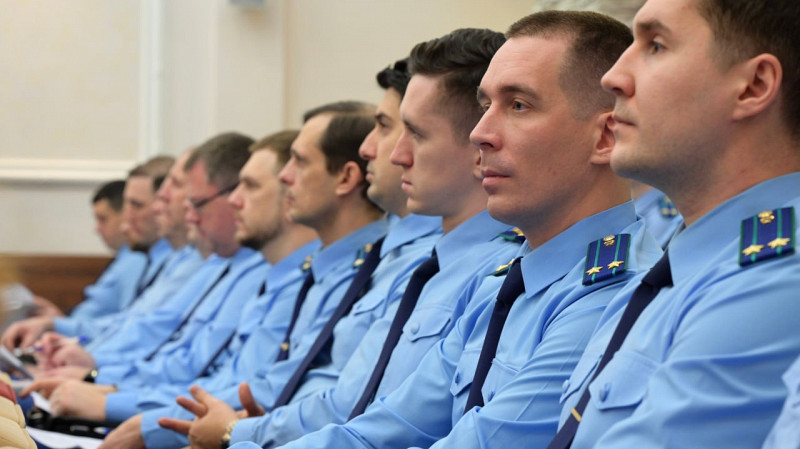 Некомплект кадров полиции Екатеринбурга составляет 35,5% — дело в низкой зарплате