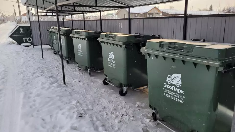 300 мусорных контейнеров заменят на западе Свердловской области