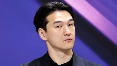 Комику Нурлану Сабурову запретили въезд в Россию на 50 лет — почему