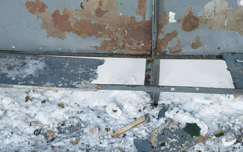 Подростки подожгли остановку в Тюменской области ради видео