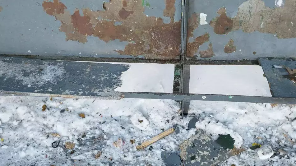 Подростки подожгли остановку в Тюменской области ради видео