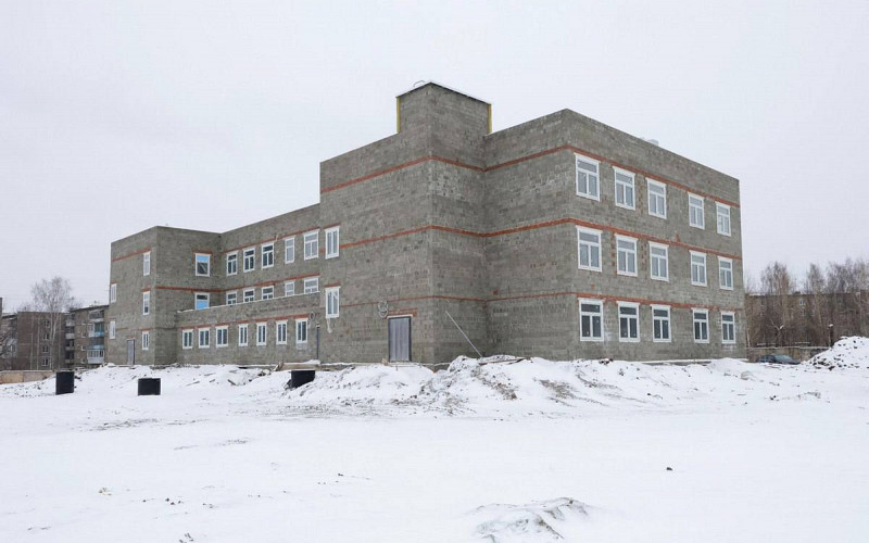 Более 2 млрд рублей направили на строительство школ и детских садов в Свердловской области