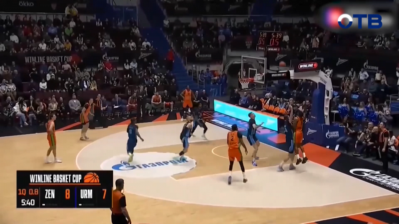 Баскетболисты «Уралмаша» обыграли питерский «Зенит» в Санкт-Петербурге