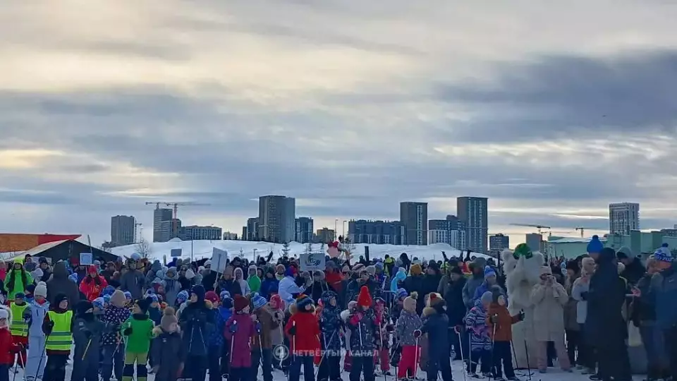 Десятки тысяч уральцев вышли на «Лыжню России»