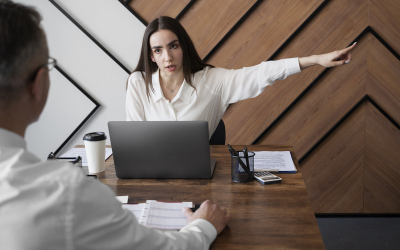 Как определить, что офисный «душнила». который бесит коллег — это ты?