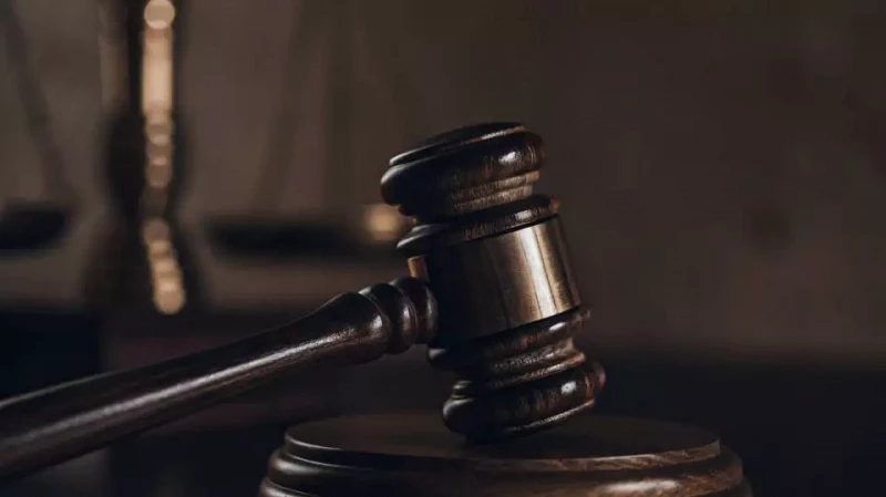 В Екатеринбурге осуждены трое египтян, похитивших деньги у спящей девушки