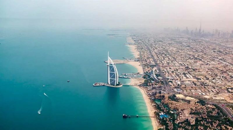 Уральских туристов выселяют из отелей Дубая