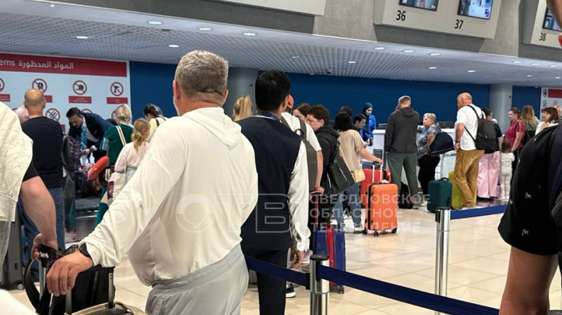 «Потеряли в списках и ничего не знают»: наш корреспондент — о хаосе в аэропорту Дубая