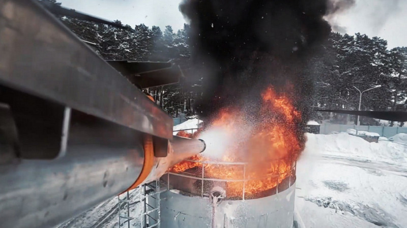 Пожарный дрон успешно потушил резервуар с горючим под Екатеринбургом