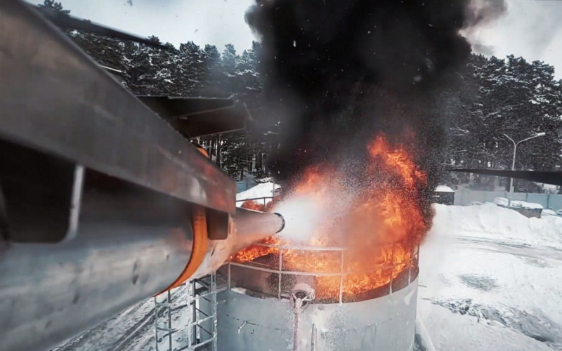 Пожарный дрон успешно потушил резервуар с горючим под Екатеринбургом