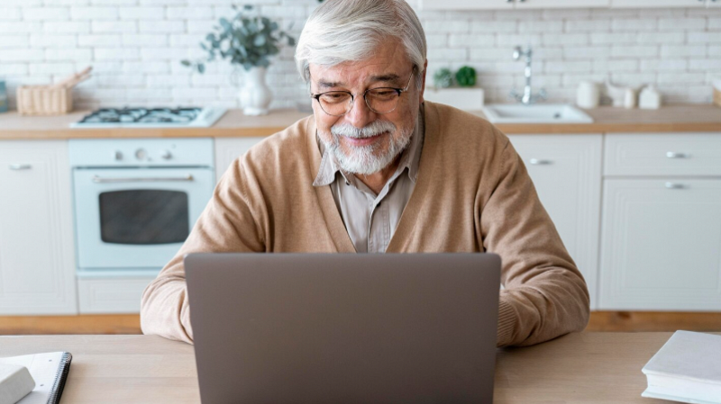 Россияне старше 55 лет стали активнее искать работу