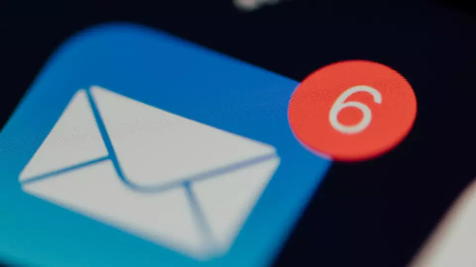 Роскомнадзор предупредил о фейковых рассылках писем