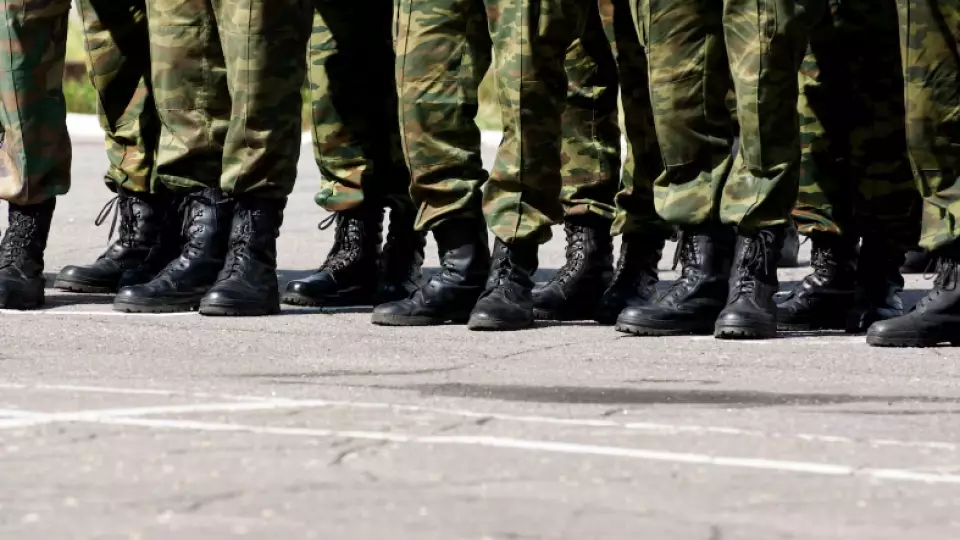 Шестерых свердловских военнослужащих вернули из плена