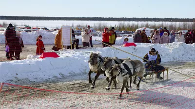 Два снегохода и 300 тысяч рублей разыграли на Дне оленевода в Шурышкарском районе