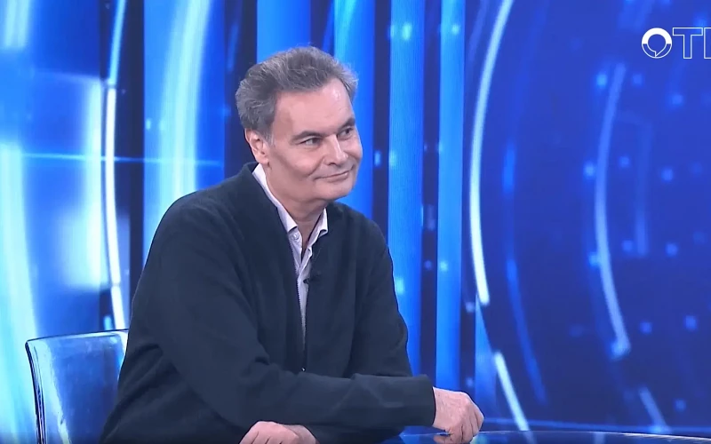 «Чистить почки» арбузом и пить большое количество жидкости – бесполезно