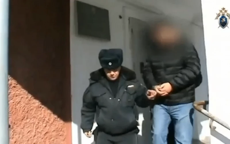 Директора УК задержали после падения наледи на младенца в Ревде