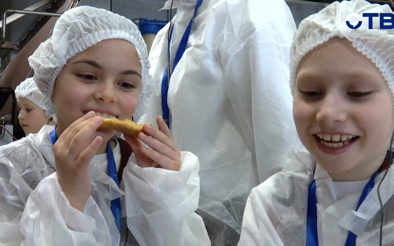 Пекарня изнутри: победители проекта «Верный отличник» увидели, как делают хлеб