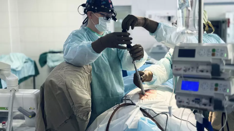 Нейрохирурги госпиталя для ветеранов войн спасли пациента с помощью отечественного импланта