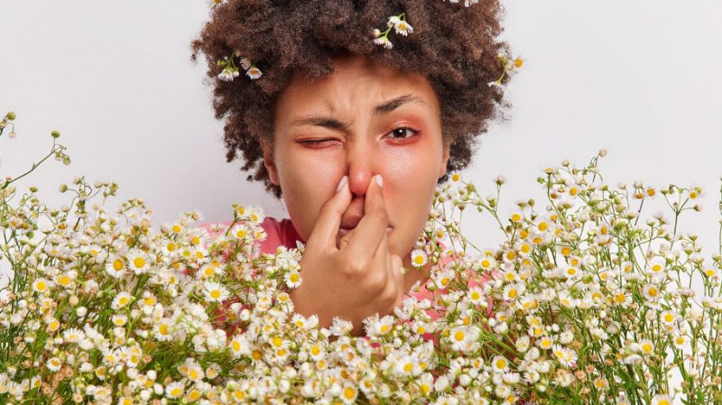 Сезон аллергии на Урале: что цветет весной, как отличить симптомы от простуды