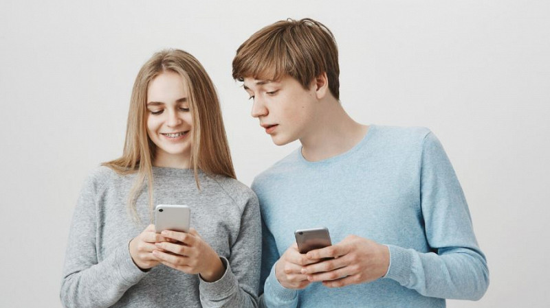 Мемы стали новым языком любви, потому что слова закончились