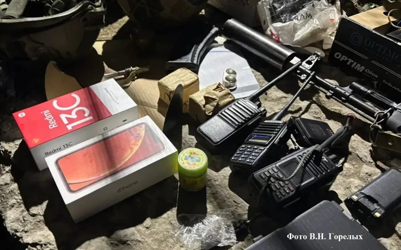 Дальнобойщик привез грузовик с оружием в свердловскую колонию