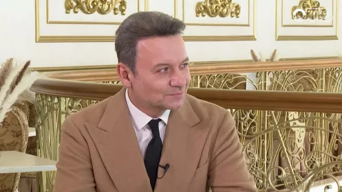 В школах надо показывать советские фильмы, а от современных зарубежных стоит отказаться насовсем