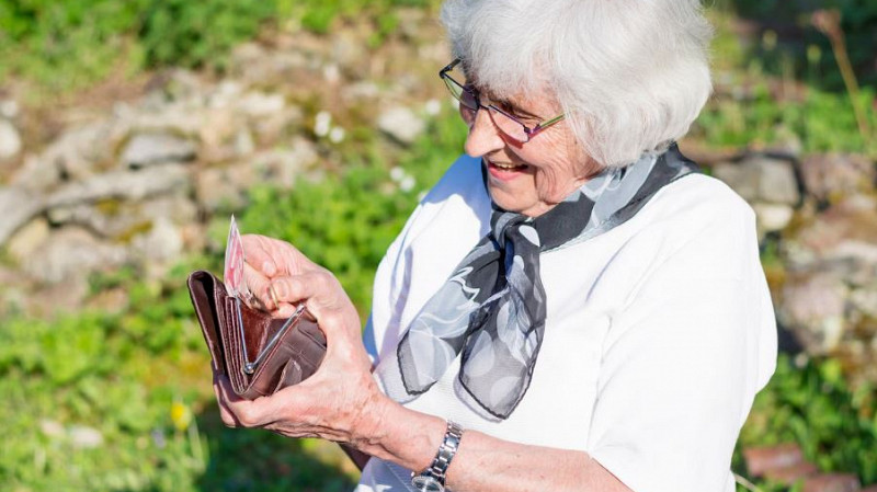 Повышенная пенсия в мае 2026: кто ее получит