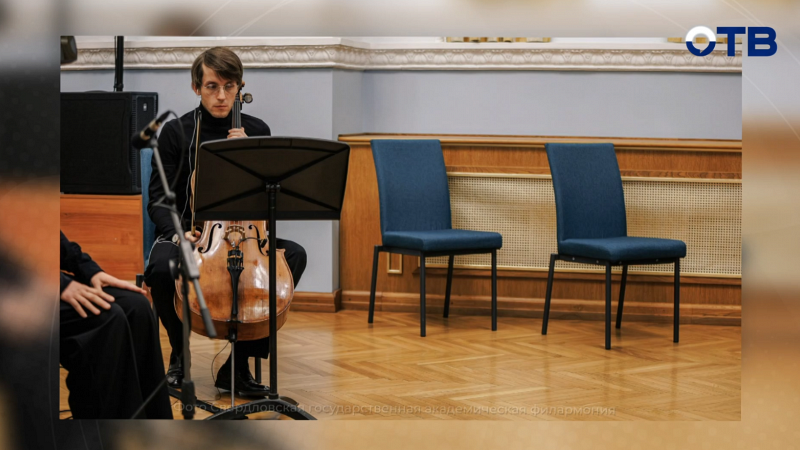 Руководитель просветительских проектов филармонии Александра Шакирьянова, уверяет, если кажется, что вы ничего не поймёте - приходите, вам помогут разобраться